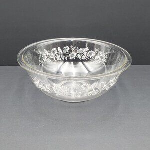 Pyrex Colonial Mist Clear Glass Mixing Bowl White Lace Floral Daisy Serving Bowl